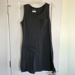 Columbia size M Omni-Wick dress
